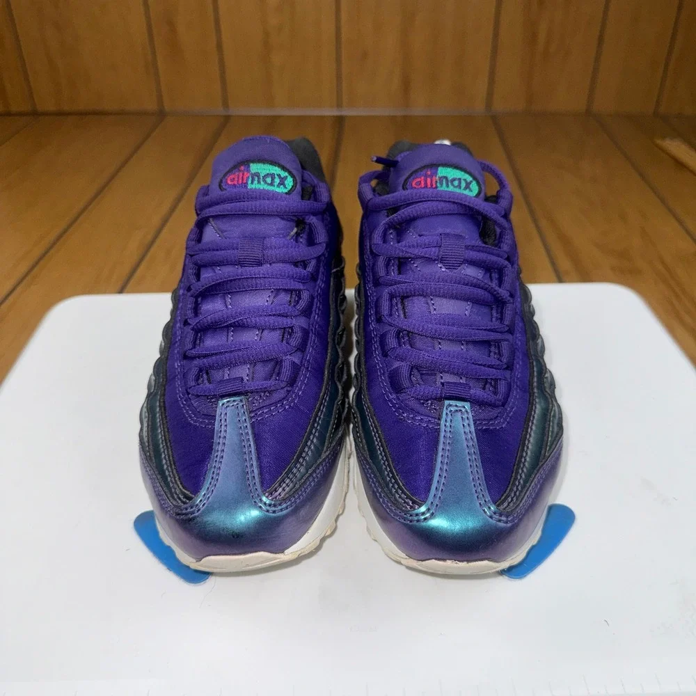 Nike Air Max 95 Kids Youth Size 4Y Purple Teal Iridescent‎ AJ1899 500